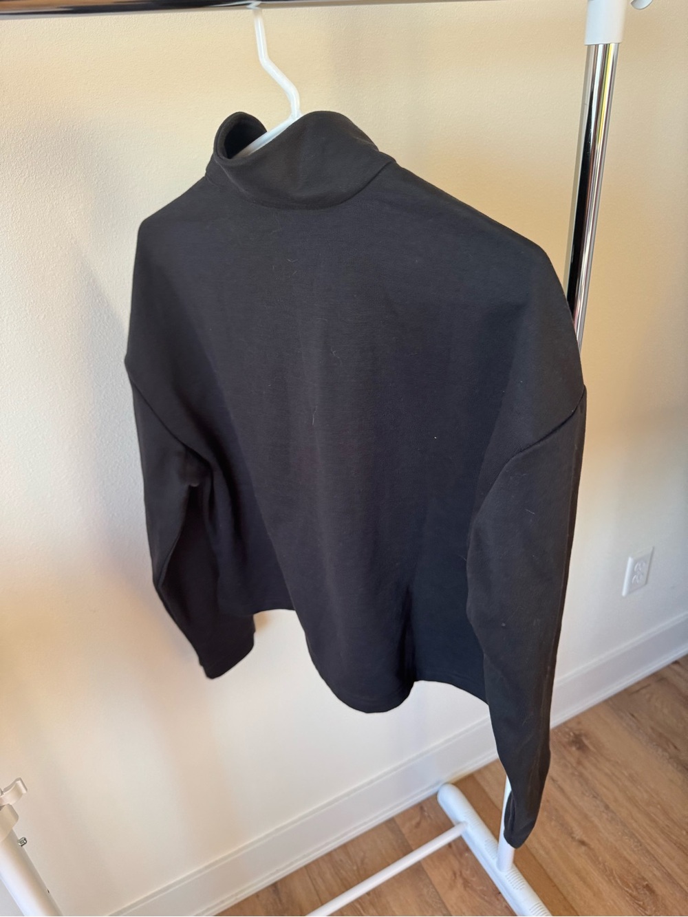 Adidas Essential Women's Fleece Loose Cropped 1/4-Zip Pullover in black Size XL - Picture 4 of 9
